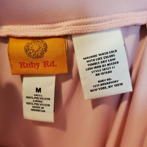 Ruby Rd long pink crepe skirt. Elastic waist. Lined. size M - Picture 2 of 5